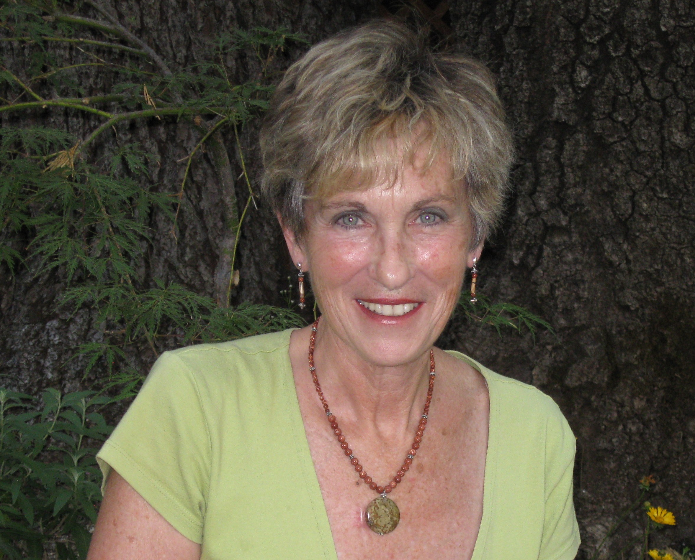 Larson Publications photo of author Kathleen Damiani